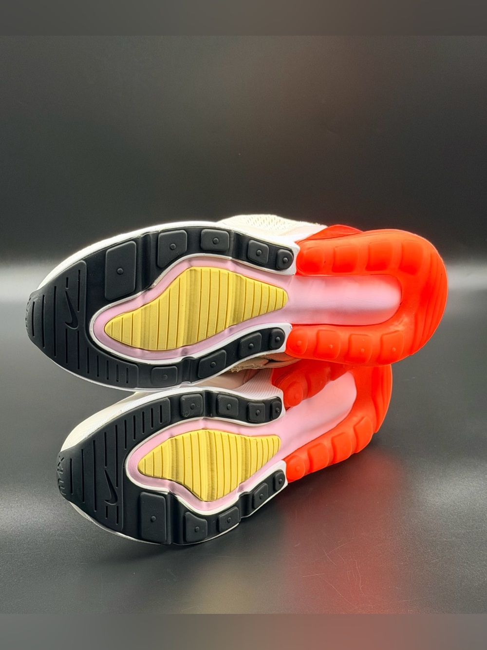 Nike Wmns Air Max 270 'Spring Multi-Color' - Picture 8 of 11
